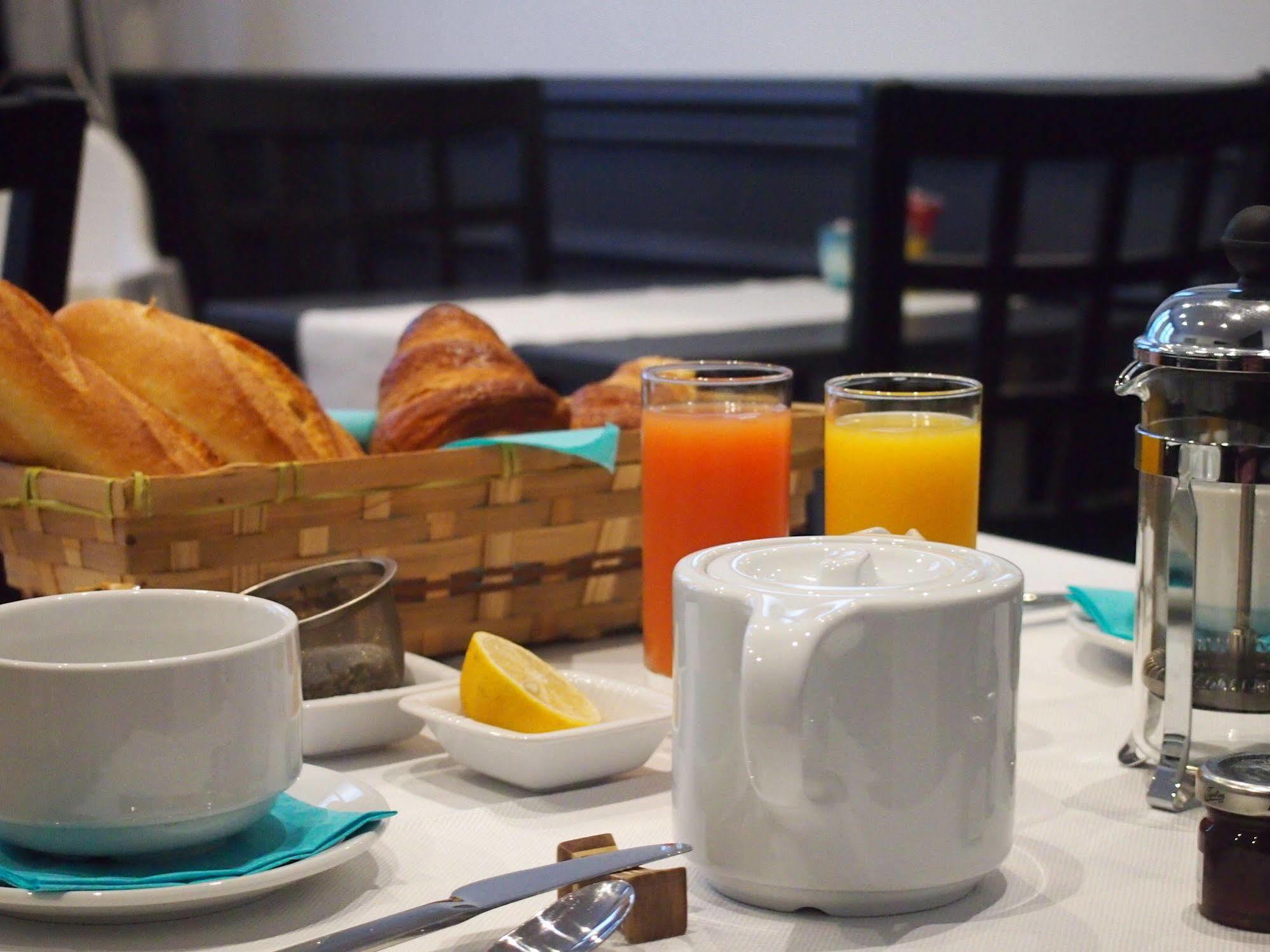 Hotel Colbert Tours Luaran gambar