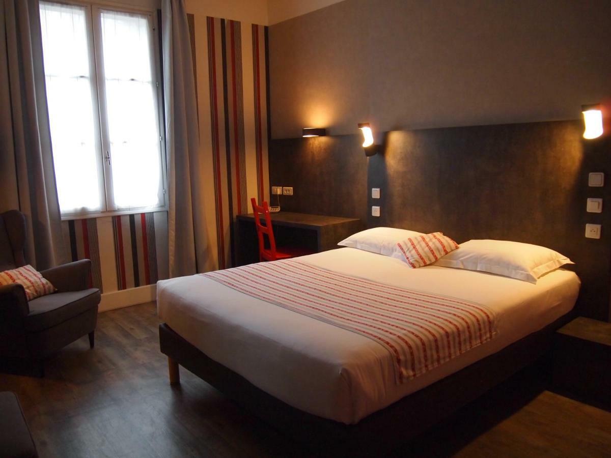 Hotel Colbert Tours Luaran gambar